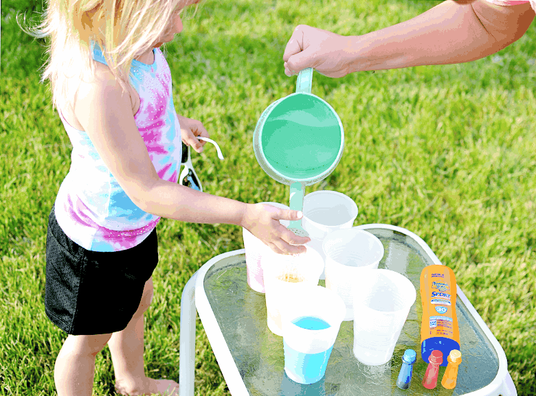 9d976-outdoor-fun-water-color-mixing-banana-boat.png