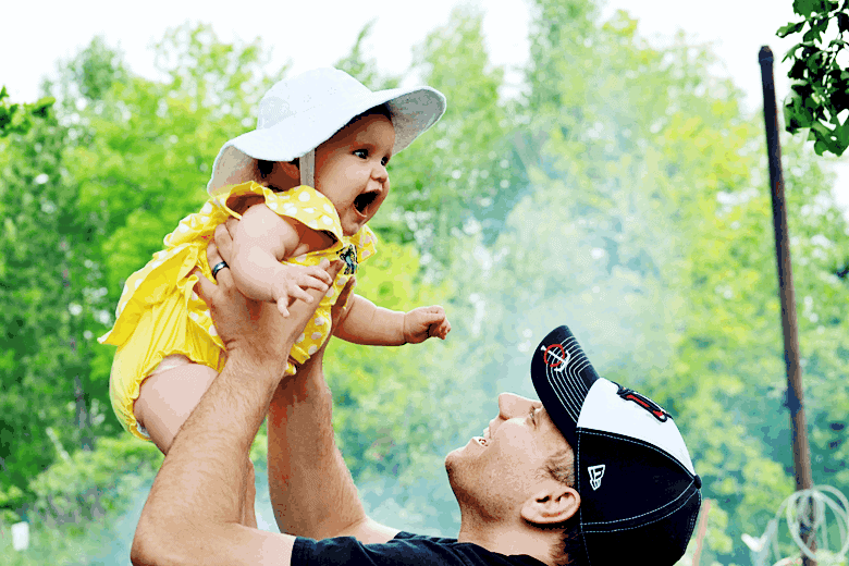 father-daughter-baby-and-dad-%2523NauticaForDad.png