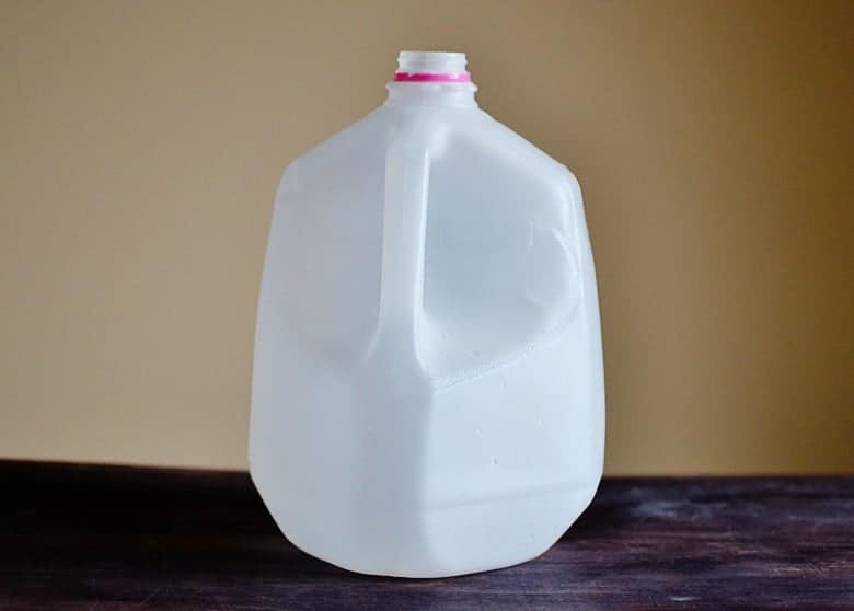 DIY: Lunchbox Container from a Milk Jug