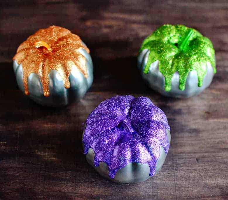 This is the perfect budget Halloween decor project. Love these cute glitter frosted mini pumpkins!