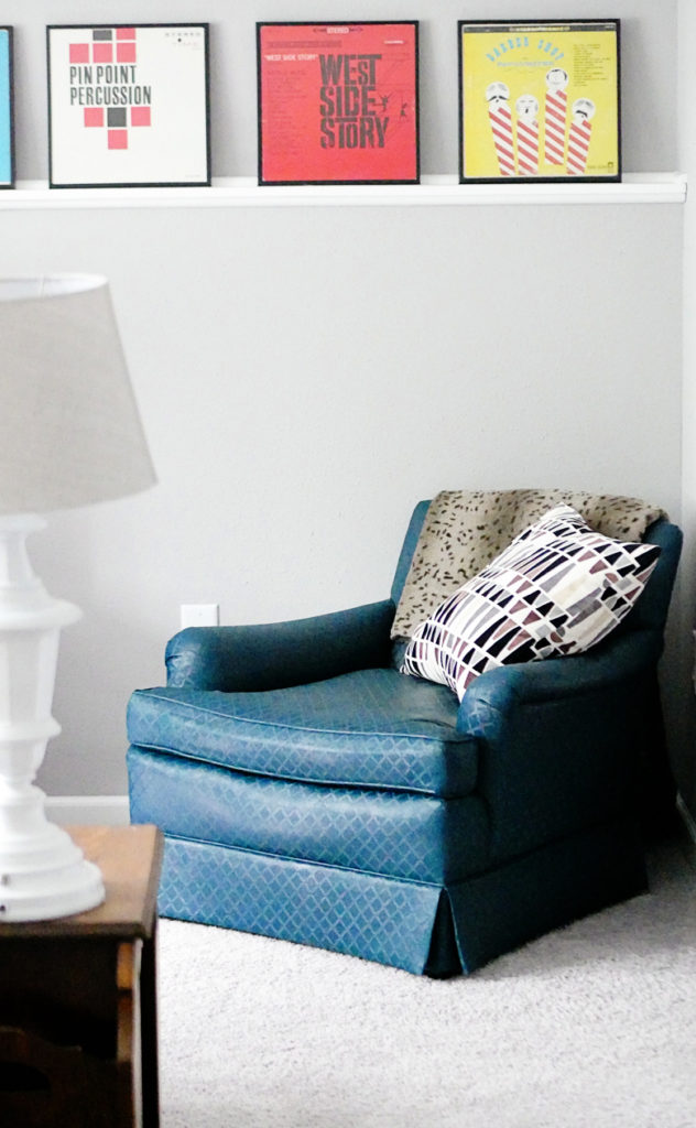 How To Paint An Upholstered Chair With Latex Paint Bre Pea