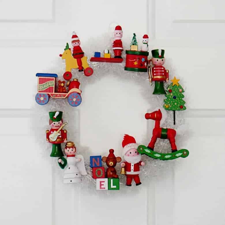 The ultimate way to use vintage Christmas ornaments in a project: a vintage Christmas ornament wreath!