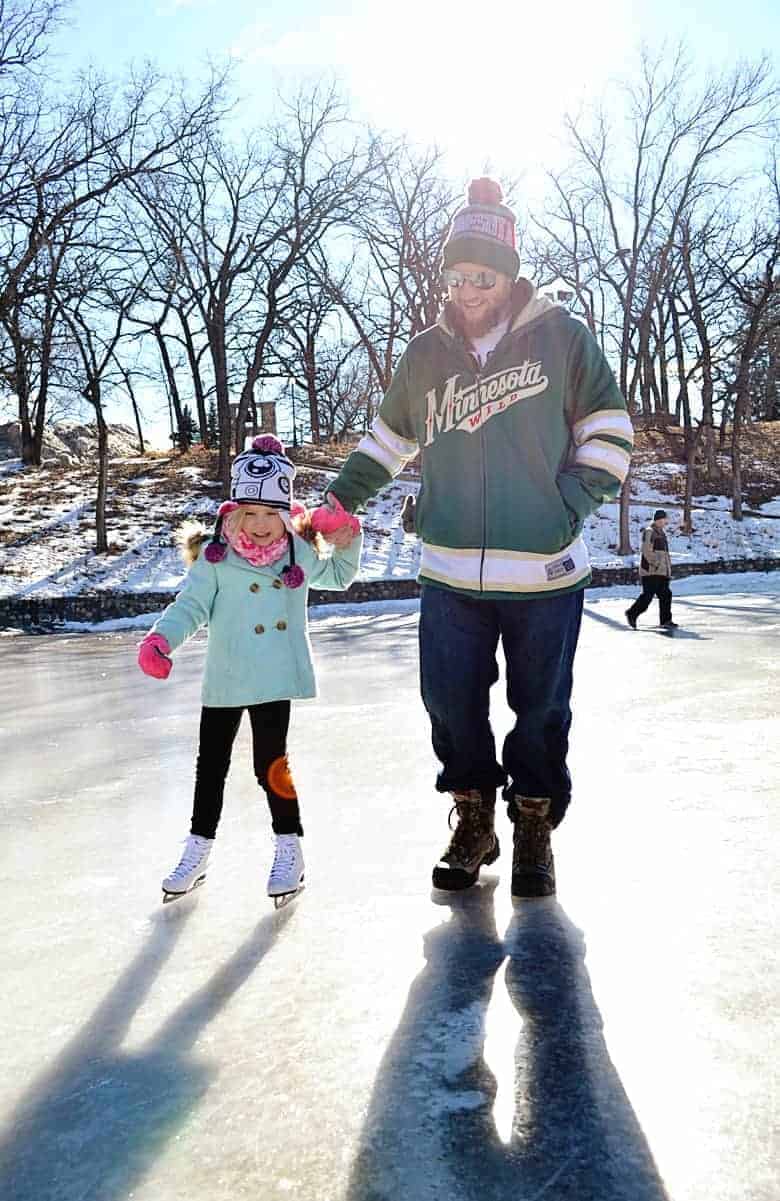 Looking for the best place to take your kids ice skating outdoors in Minnesota? Check out the Handke Pit!
