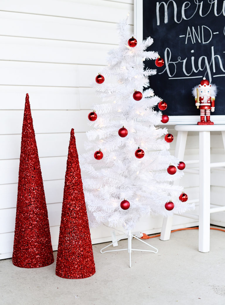 Christmas Front Porch Decor: Holiday Makeover