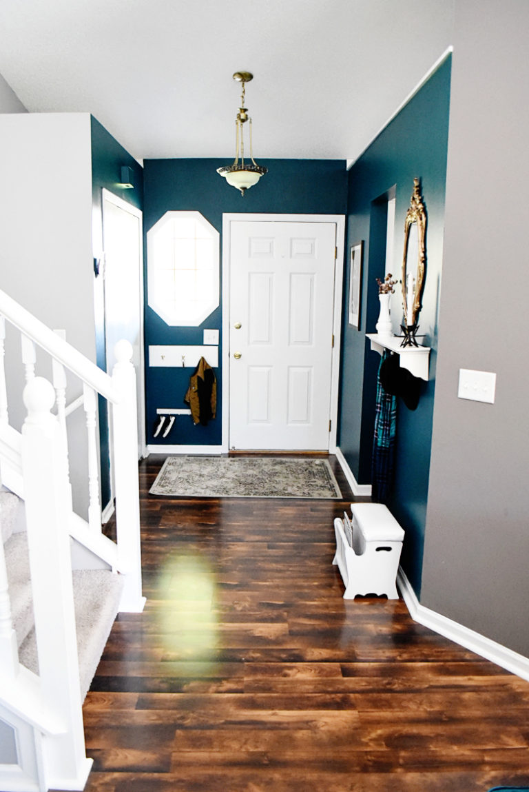 8 Inspiring Entryway Organization Ideas: A Cheat Sheet for Your Functional Entryway