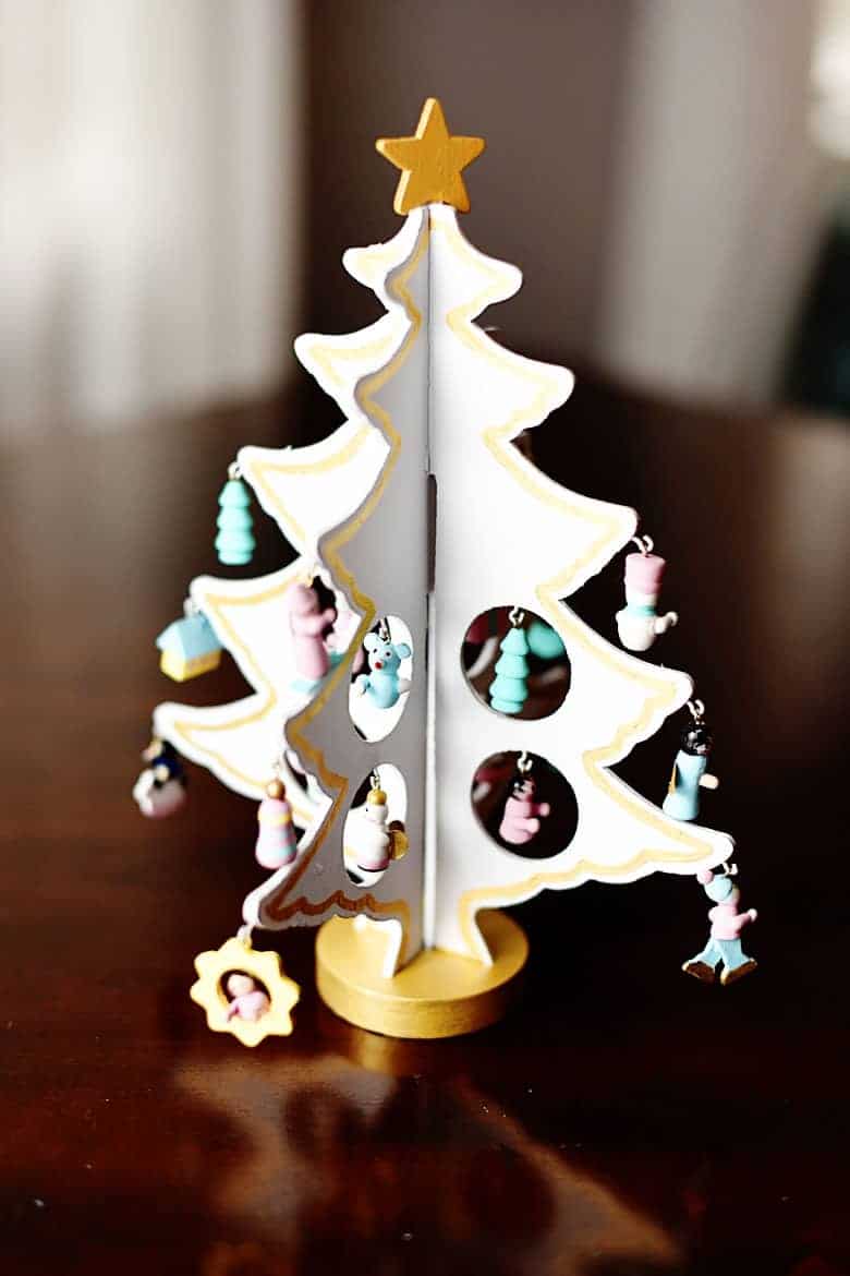 Thrift Store Christmas Tree Decor Makeover