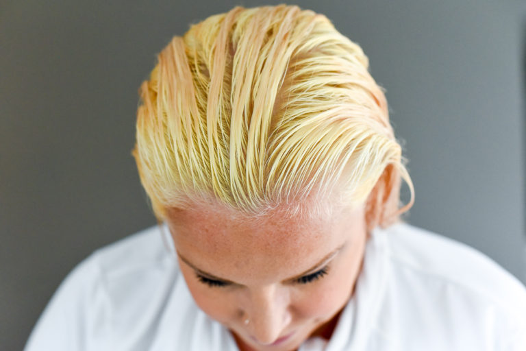 How to Bleach Dark Hair to Blonde - wide 6