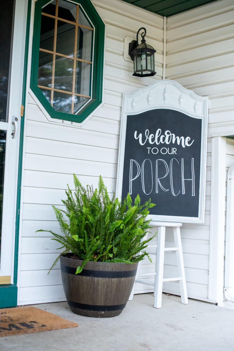 DIY Front Porch Welcome Sign Chalkboard