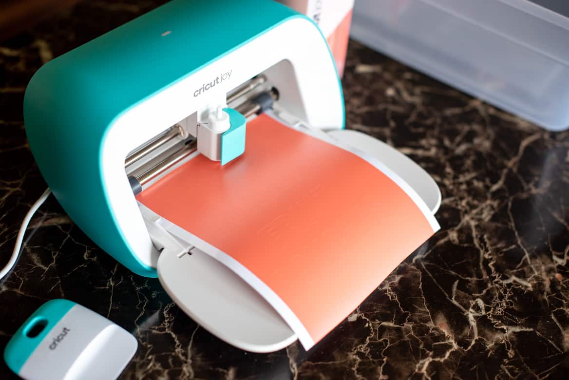 Personalizing Back To School With Cricut Joy - A Bubbly Life